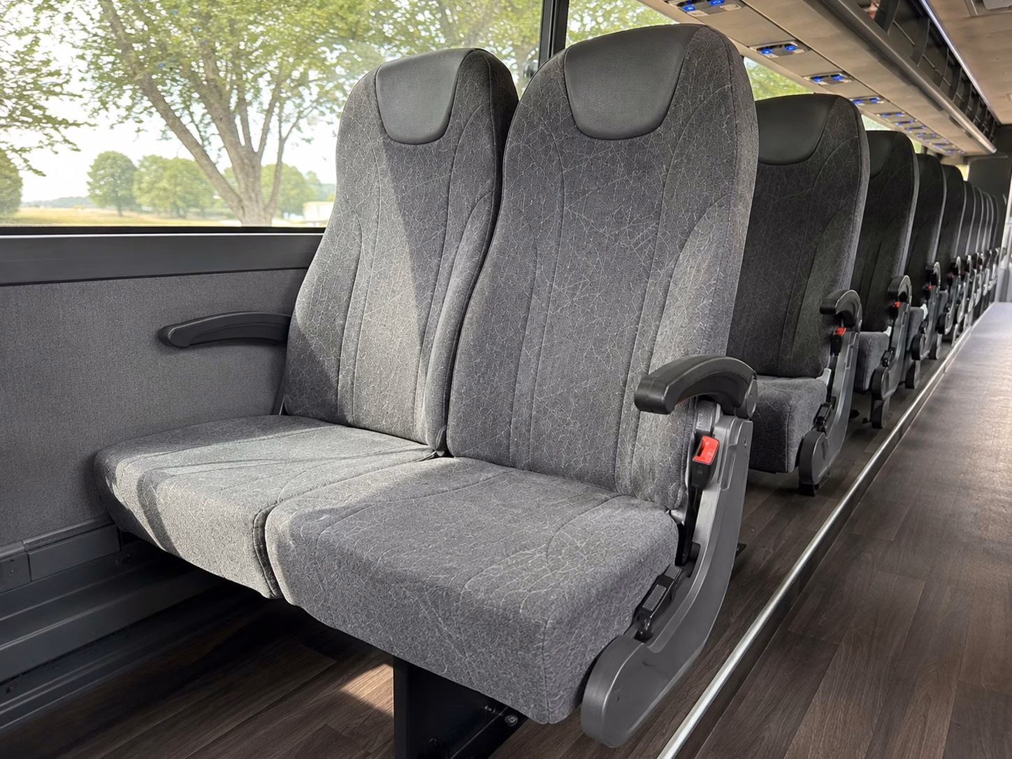 shuttle guests between macon hotels and your wedding venue without the headache